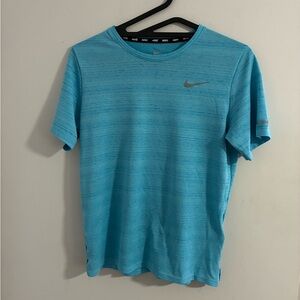Nike Men's Light Blue Short Sleeve Tee